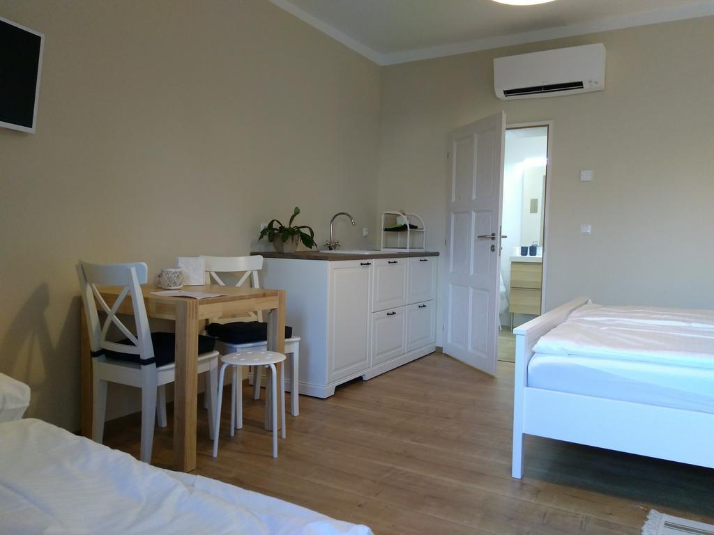Sabines Apartments Ferienwohnungen Frauenkirchen Ngoại thất bức ảnh