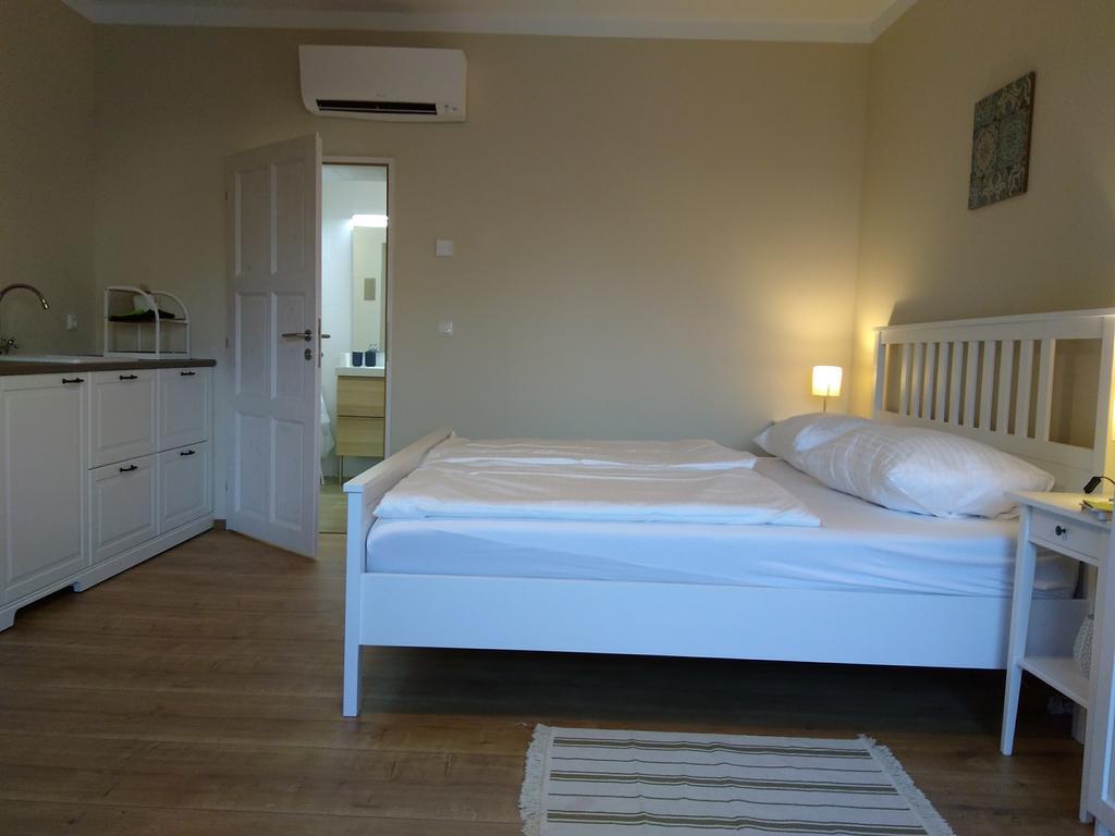 Sabines Apartments Ferienwohnungen Frauenkirchen Ngoại thất bức ảnh